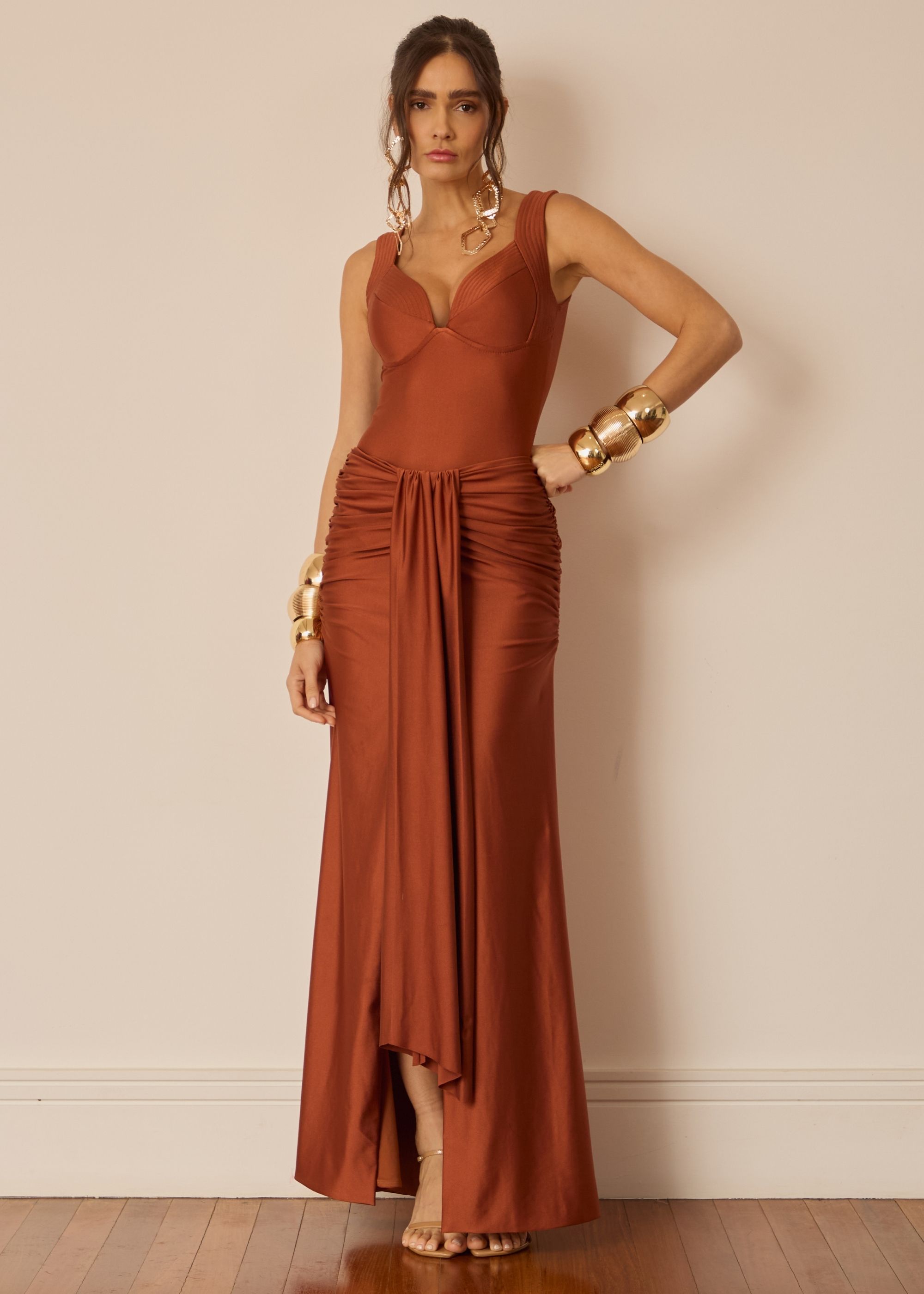 SAIA ELOISA MARROM CANELA